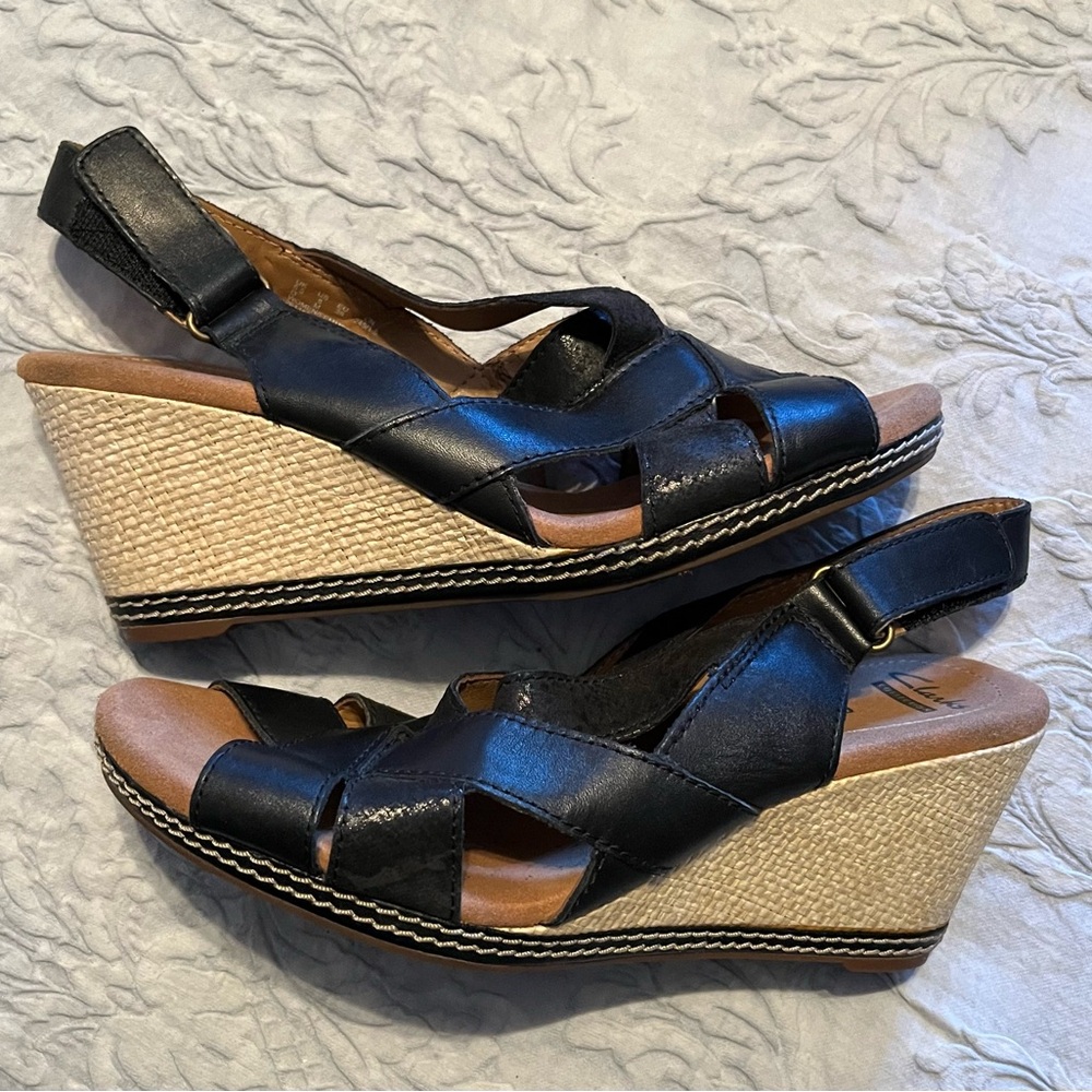 Clarks Wedge Sandals Size 8